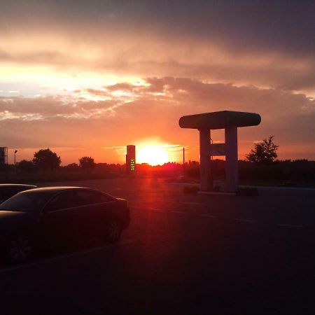 Motel Sawik Dziekanowice Lednogora Exteriér fotografie
