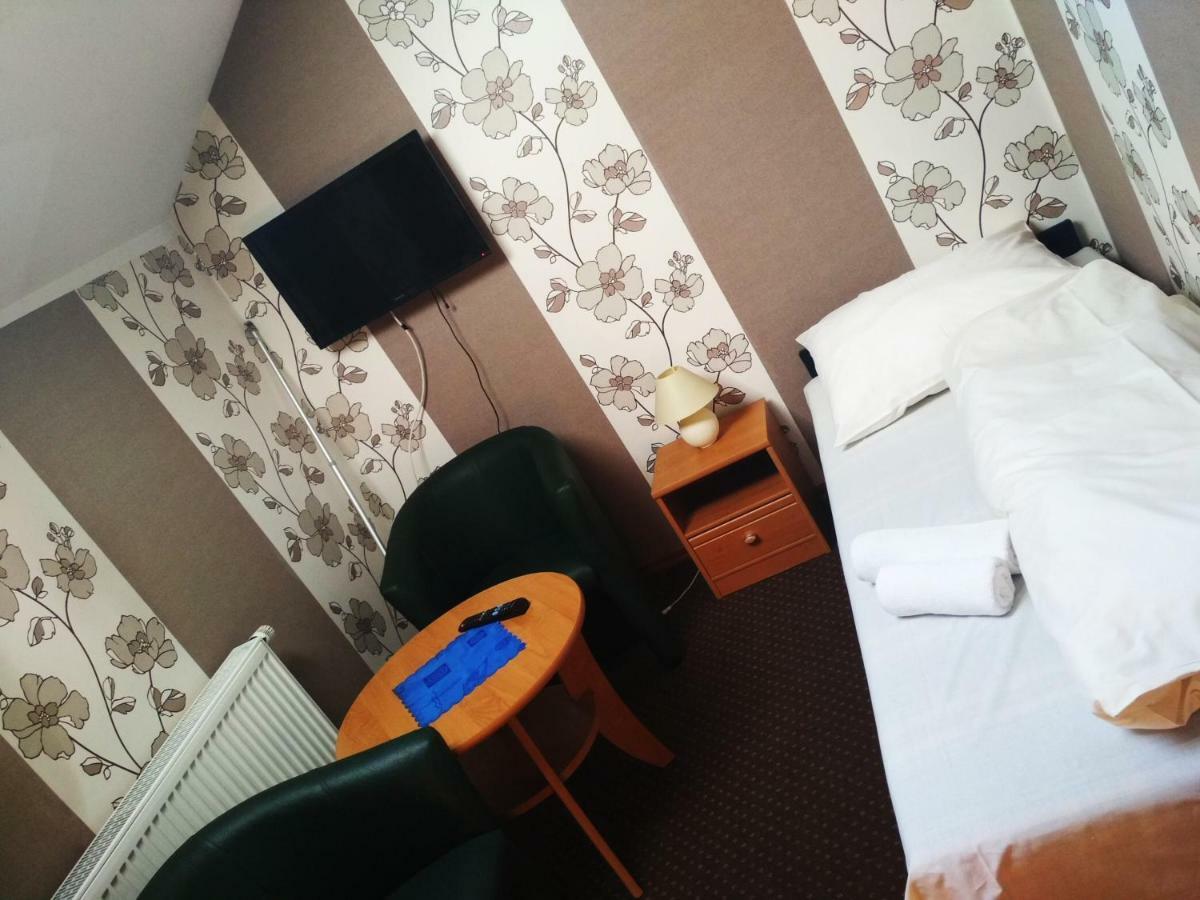 Motel Sawik Dziekanowice Lednogora Exteriér fotografie